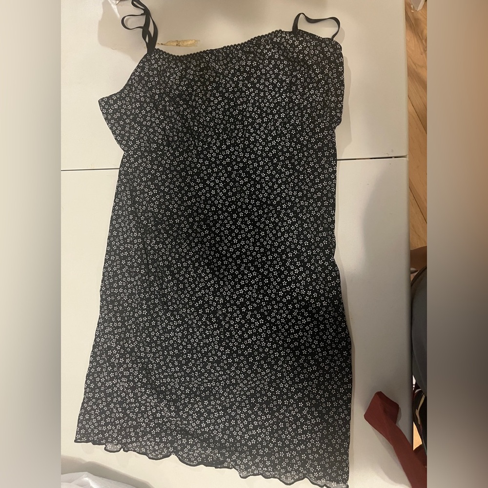 Forever 21 Black and White Floral Mini Dress